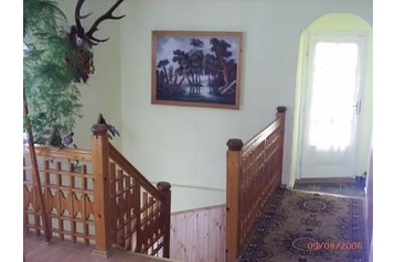 Rumunia Privát Pojorâta, Zewnątrz